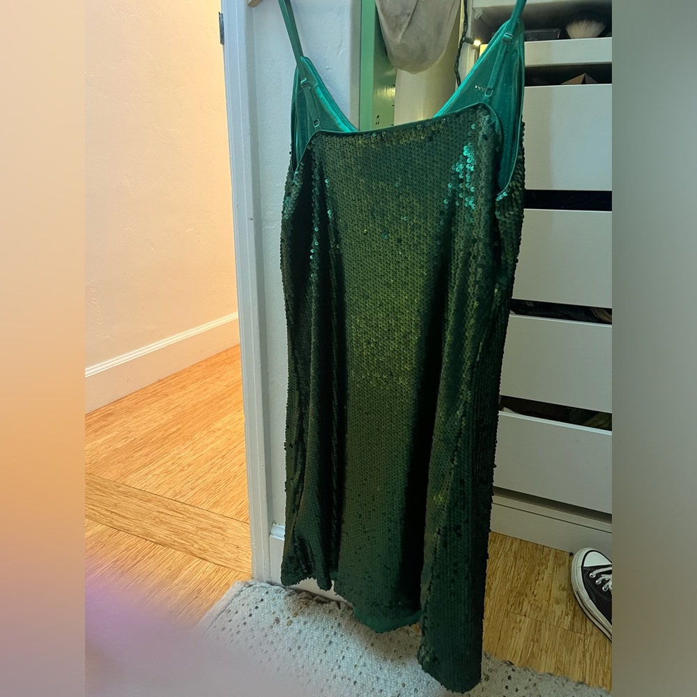 Green sequin party mini dress